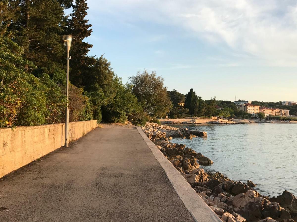 Apartment Aquamarin, Blizu Mora S Pogledom Na More, Za Do 6 Osoba Malinska Εξωτερικό φωτογραφία