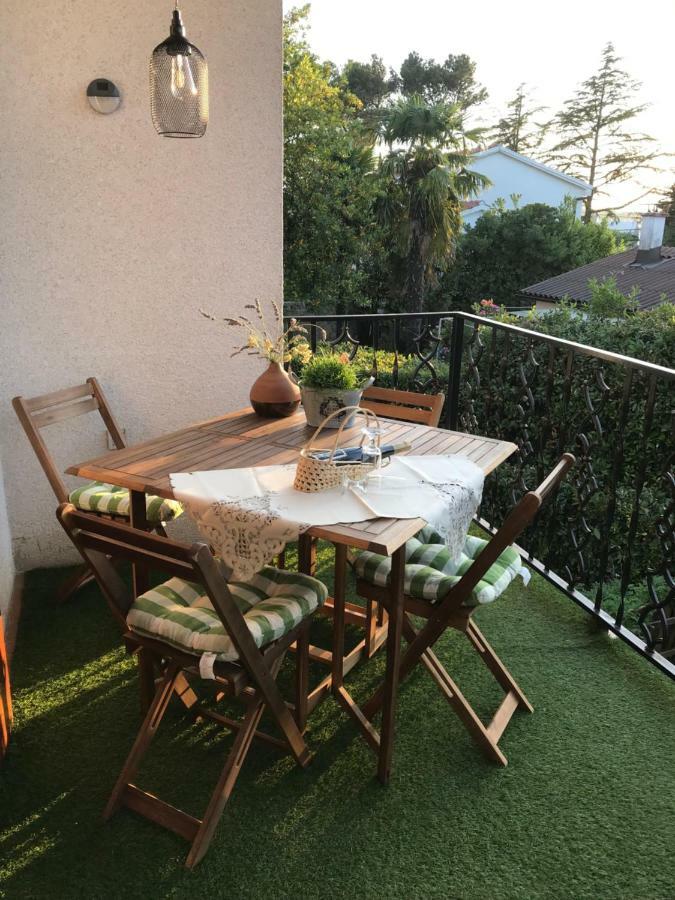 Apartment Aquamarin, Blizu Mora S Pogledom Na More, Za Do 6 Osoba Malinska Εξωτερικό φωτογραφία